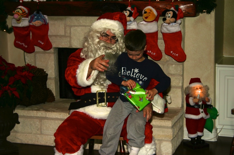 Hildebrand Christmas ScreenSaver/800x600_2006-12-24 Christmas Eve 72.jpg